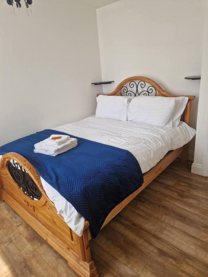 Beautiful 1-Bed Apartment In Cork Exterior foto